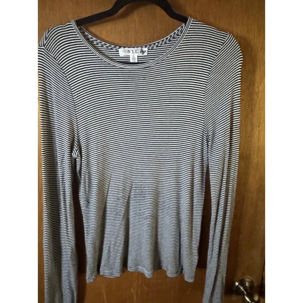 NYL Womens XL Long Sleeve Striped Top Black White Crew Neck Rayon Blend Knit